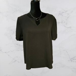 The NINES women's large black short sleeve top